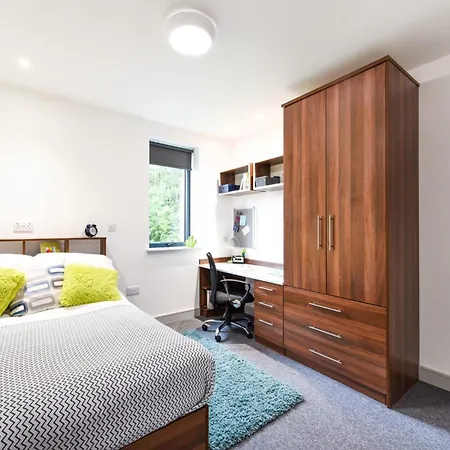 Elegant Accommodations In Durham For Students Only Exterior photo