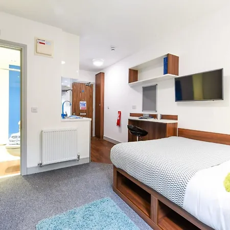 Elegant Accommodations In Durham For Students Only Exterior photo