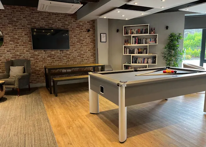 Elegant Accommodations In Durham For Students Only