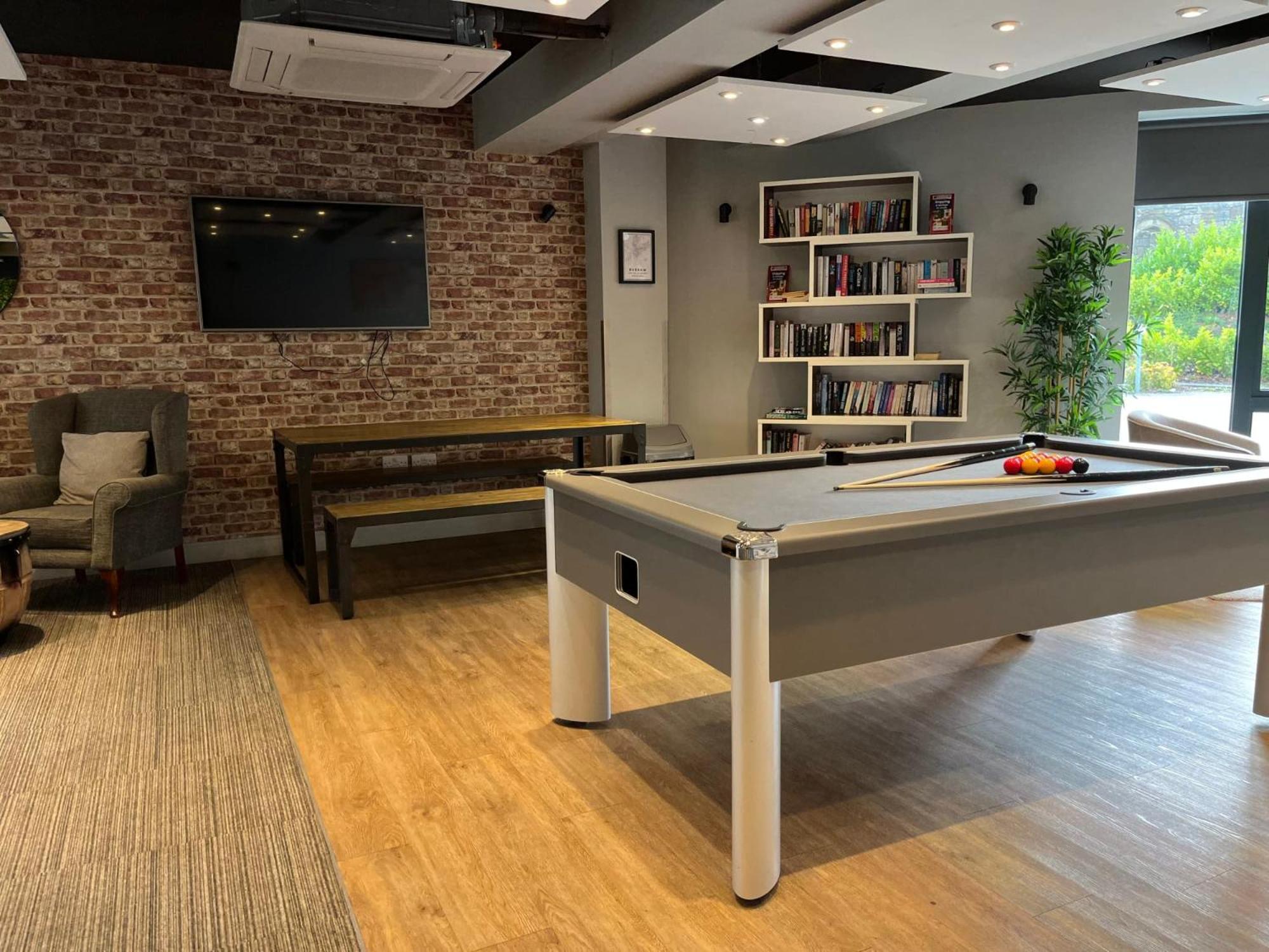 Apartment Elegant In For Students Only